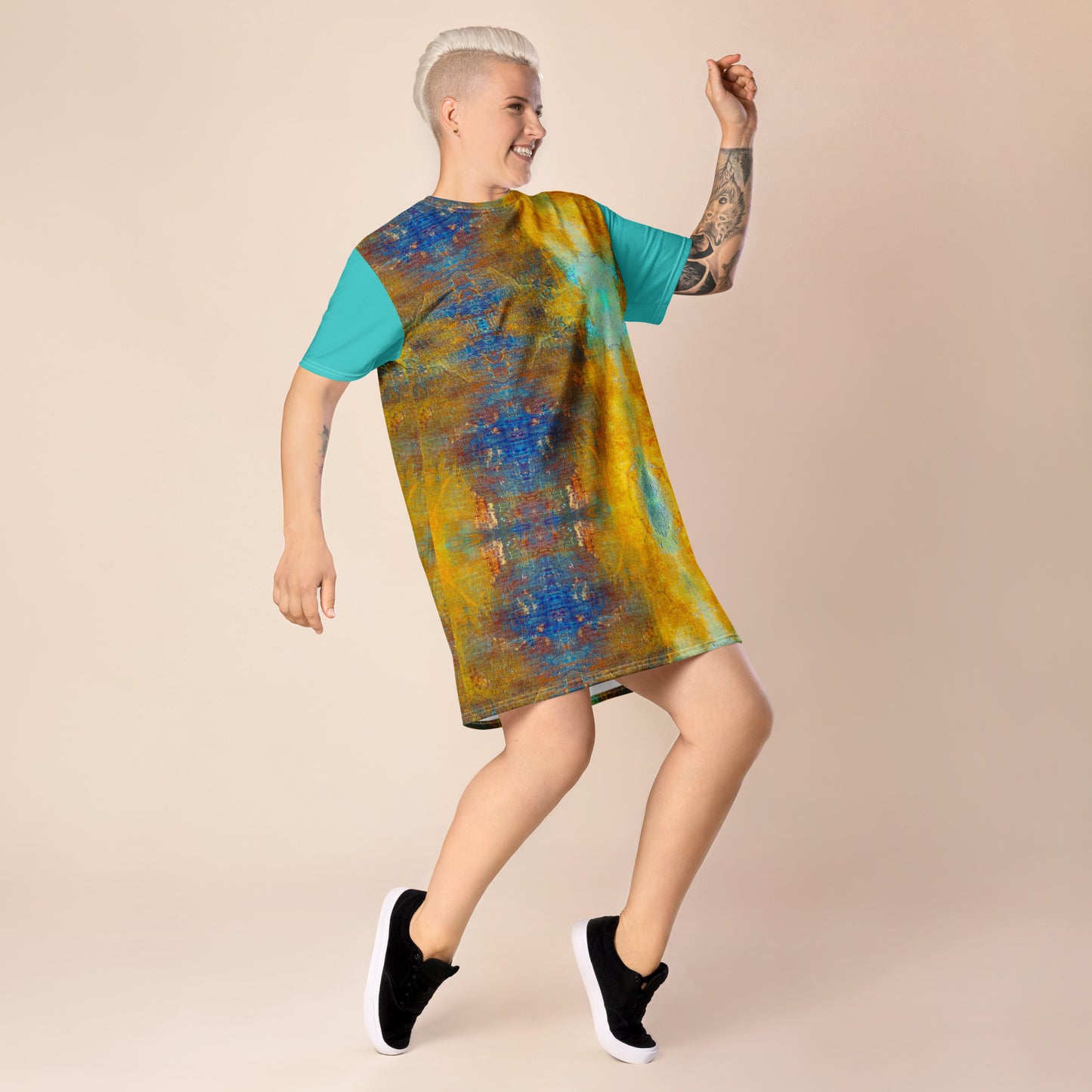 T-shirt dress (Abstract Chic collection)